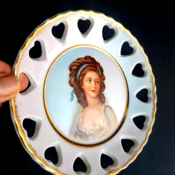 Valentine Heart Vintage Small Portrait Plate Decorative Romantic Woman Love - Picture 3 of 9